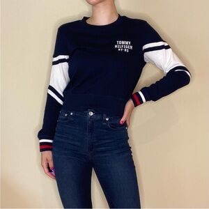 Tommy Hilfiger Women's Navy and White Crew Neck Sweater